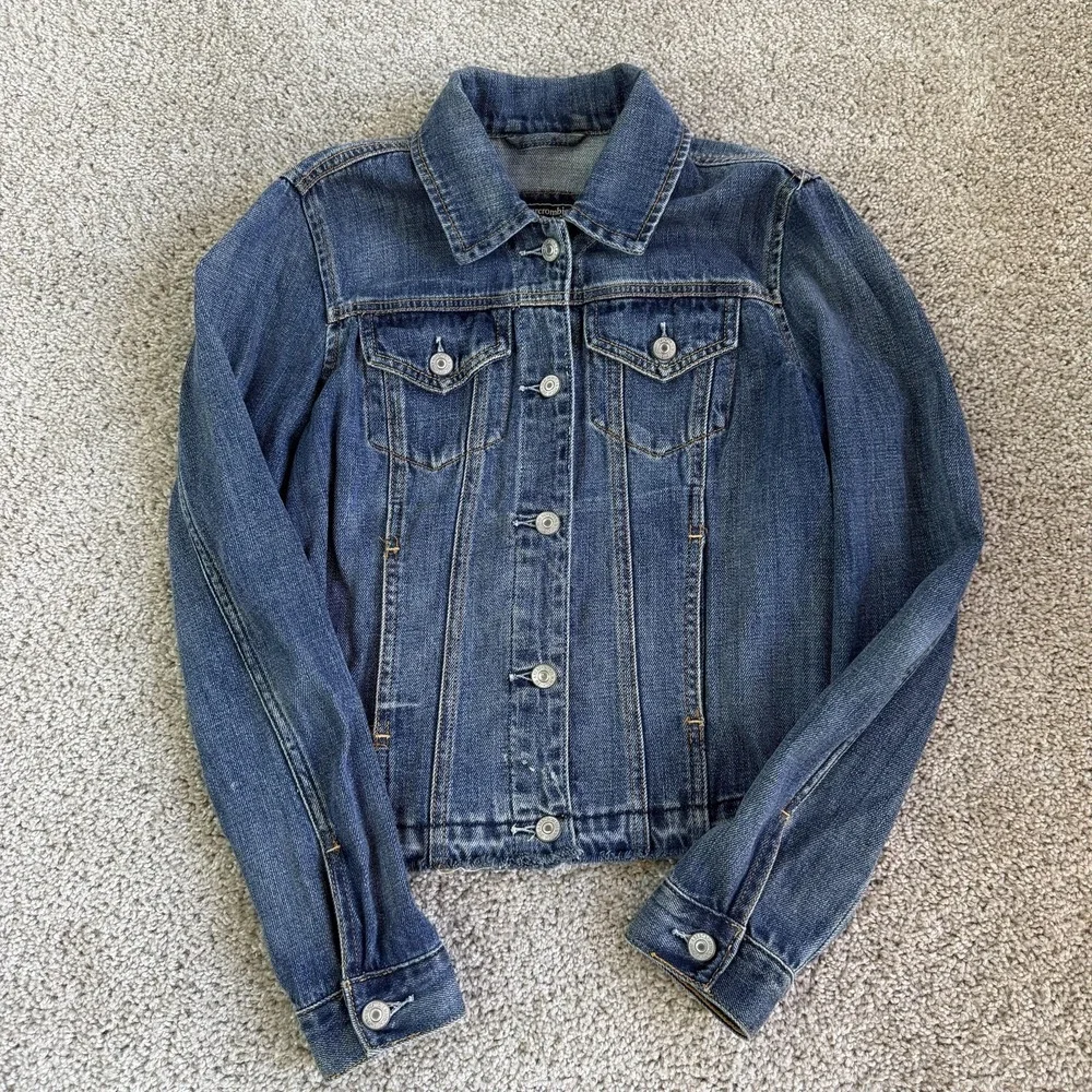 Abercrombie & Fitch Jacket Womens Small Blue Denim Jean Button Front Pockets